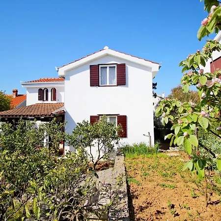 Nyaraló House Uzejra *